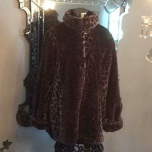 XL Dennis Basso plush leopard topper jacket
